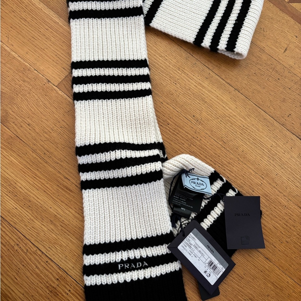 Prada Black and White knitted Cashmere Striped Scarf unisex